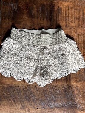 Rewind Cream Lace Crochet High-Waist Shorts